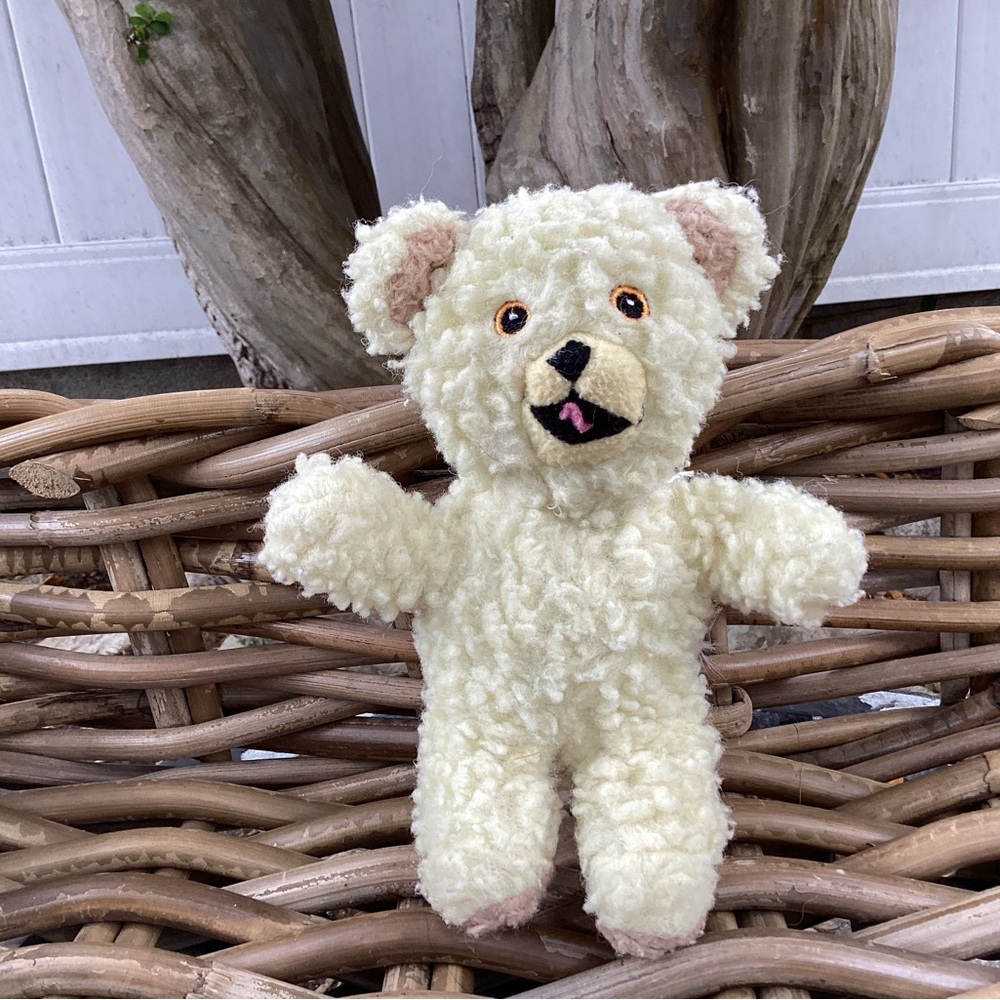 Vintage Small/Mini Snuggle (flaws)